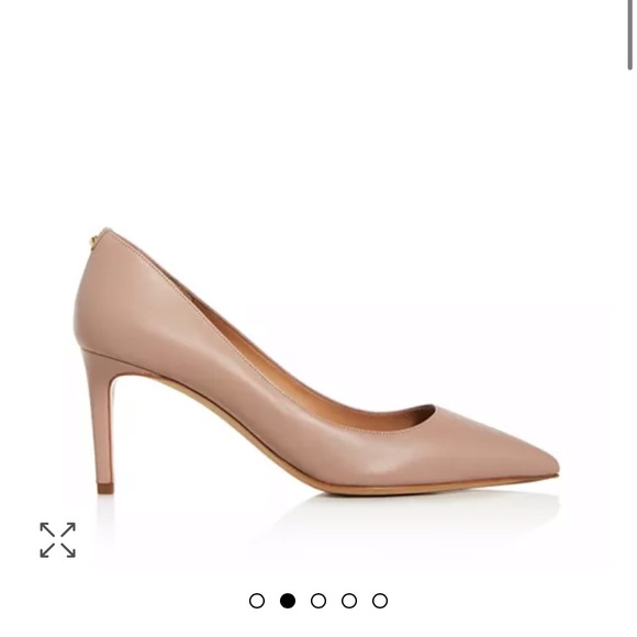 Salvatore Ferragamo 70mm High Heel Nude Pump - Picture 15 of 15